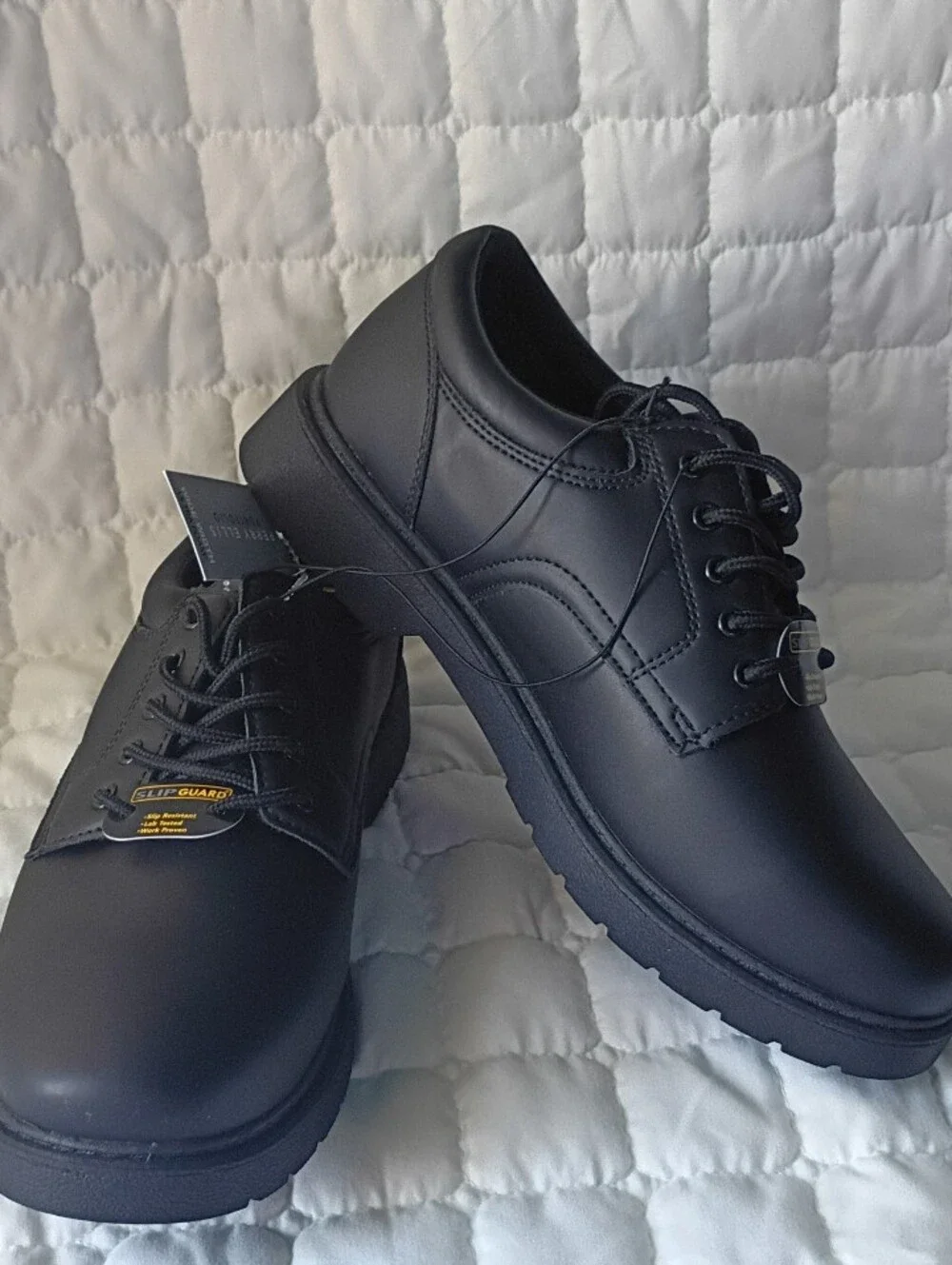 Men’s Perry Ellis Portfolio Black Slip-Guard Work Shoes 9.5 Wide